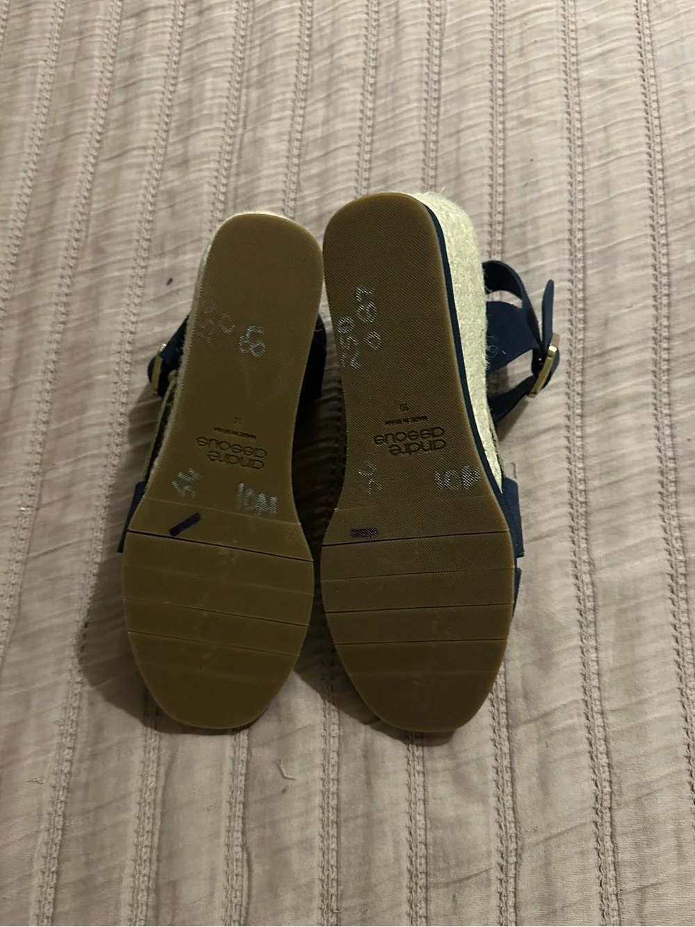 Andre Assous  Farami Sole Motion Espadrille Wedge Sandal New